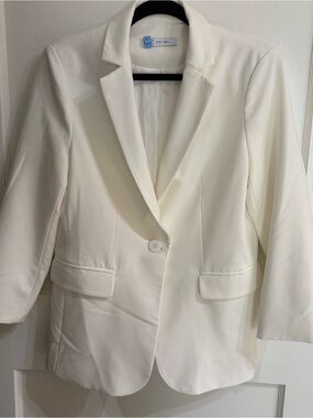 CICY BELL Women's White Single-Button Blazer